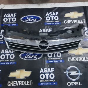 Opel Astra H Çıkma Ön Panjur