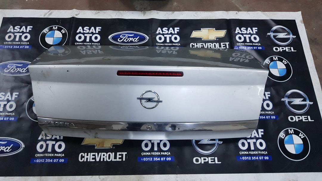 vectra-c-bagaj-kapağı Opel Vectra C Çıkma Bagaj Kapağı